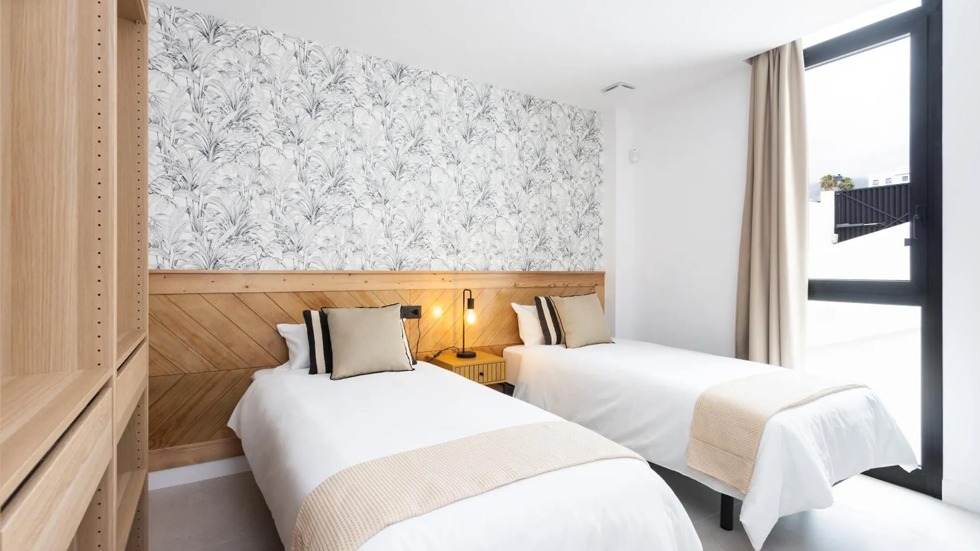 New! Gorvorana 2 - Up To 10 Guests, Private Pool Villa Los Realejos